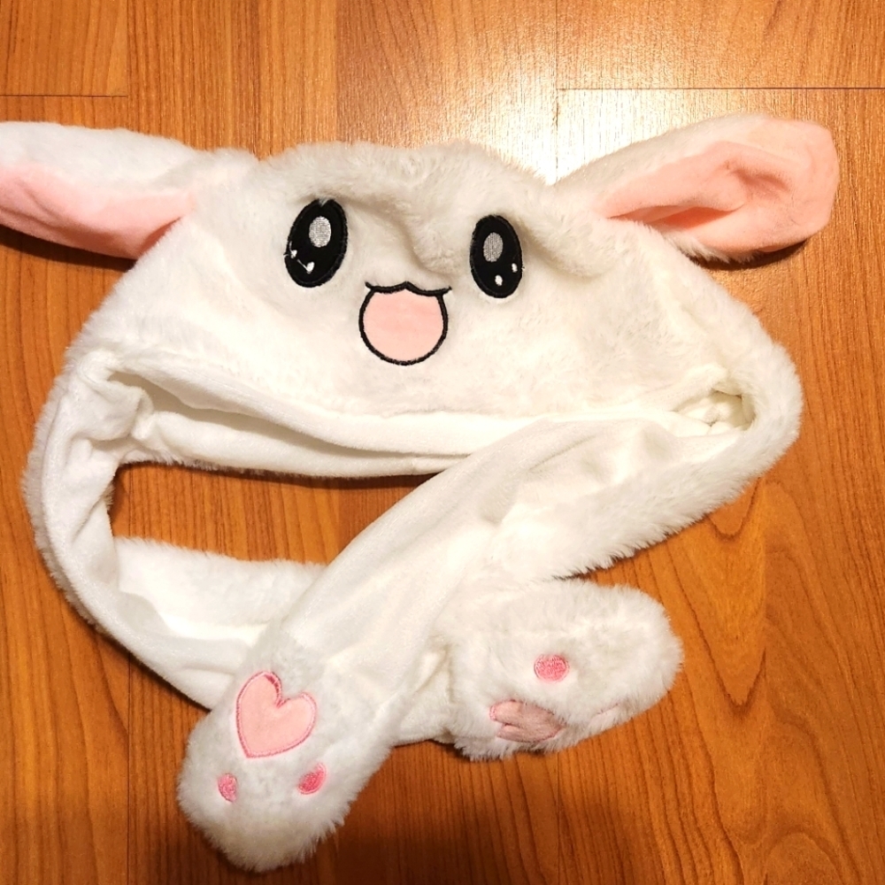 Hot Topic White Flip Flop Ears Bunny Hat || EUC